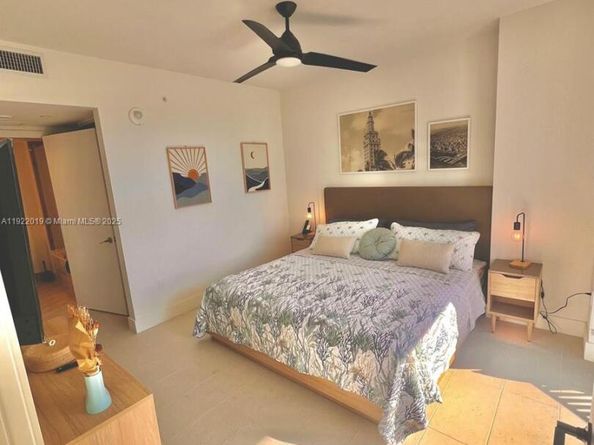 159 NE 6th St 2508, Miami FL 33132