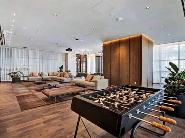 159 NE 6th St 2508, Miami FL 33132