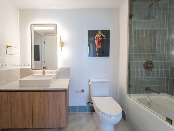 159 NE 6th St 2508, Miami FL 33132