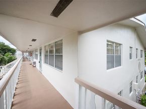 418 Sheffield Q 418, West Palm Beach FL 33417