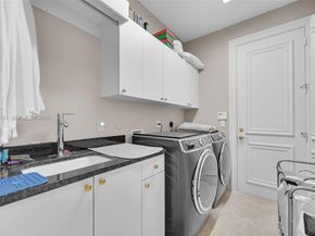 10430 Kestrel St, Plantation FL 33324