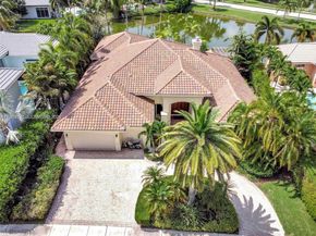 10430 Kestrel St, Plantation FL 33324