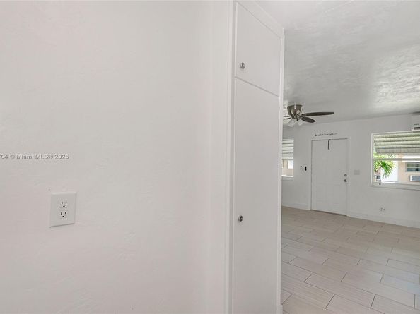 2901 Polk St 10, Hollywood FL 33020