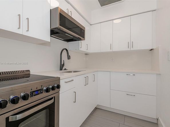 2901 Polk St 10, Hollywood FL 33020
