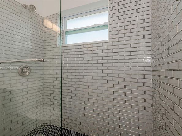2901 Polk St 10, Hollywood FL 33020