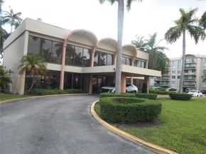 9350 Fontainebleau Blvd 515, Miami FL 33172