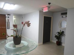 9350 Fontainebleau Blvd 515, Miami FL 33172