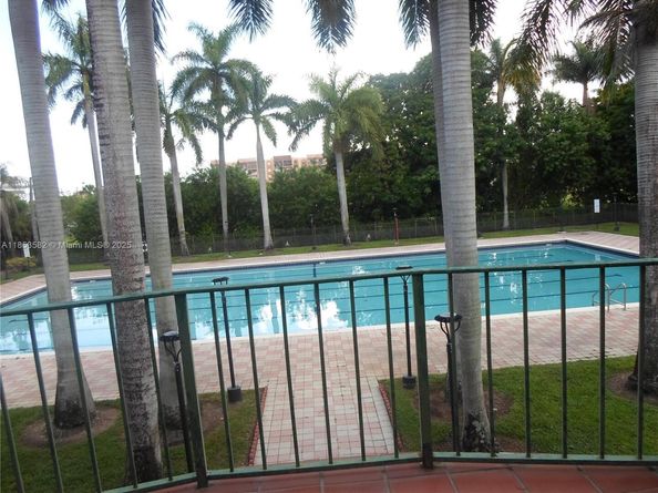 9350 Fontainebleau Blvd 515, Miami FL 33172