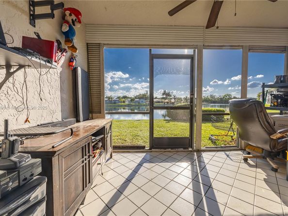 9740 W Mcnab Rd 111, Tamarac FL 33321