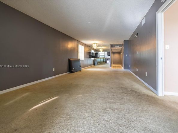 9740 W Mcnab Rd 111, Tamarac FL 33321