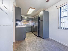 9740 W Mcnab Rd 111, Tamarac FL 33321