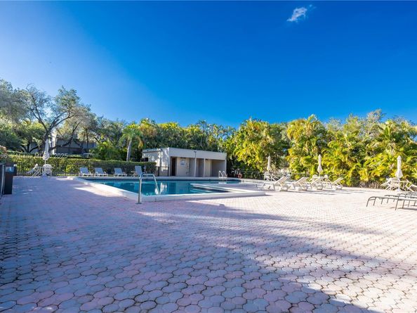 9740 W Mcnab Rd 111, Tamarac FL 33321
