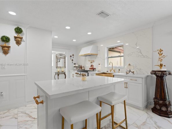 851 NW 132nd Pl, Miami FL 33182
