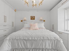 851 NW 132nd Pl, Miami FL 33182