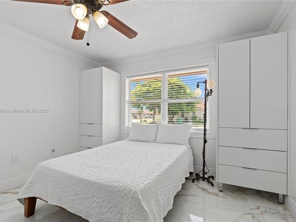 851 NW 132nd Pl, Miami FL 33182
