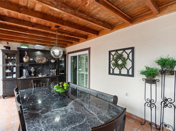 851 NW 132nd Pl, Miami FL 33182