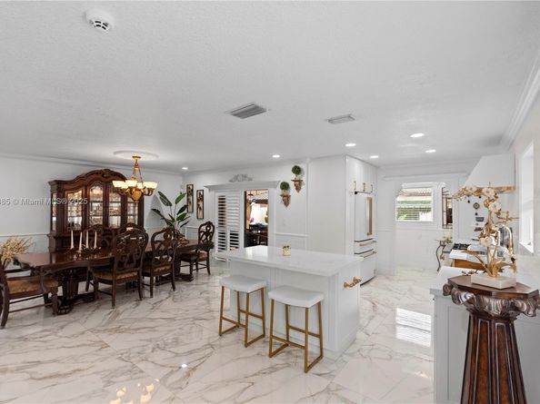 851 NW 132nd Pl, Miami FL 33182
