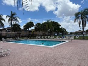 10054 Winding Lake Rd 103, Sunrise FL 33351