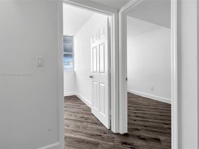 825 Brickell Bay Dr 1942, Miami FL 33131