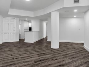 825 Brickell Bay Dr 1942, Miami FL 33131