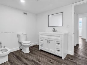 825 Brickell Bay Dr 1942, Miami FL 33131