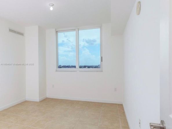 1745 E Hallandale Beach Blvd 507W, Hallandale Beach FL 33009