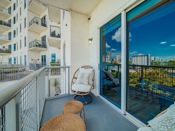 10 SW South River Dr 708, Miami FL 33130