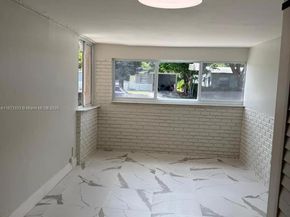 1050 NW 25th Way, Fort Lauderdale FL 33311