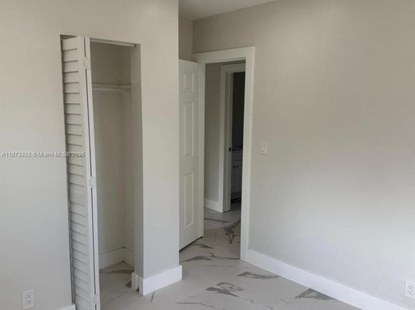 1050 NW 25th Way, Fort Lauderdale FL 33311