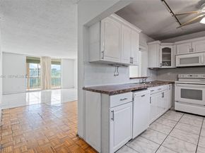 1024 SE 3rd Ave 301, Dania Beach FL 33004