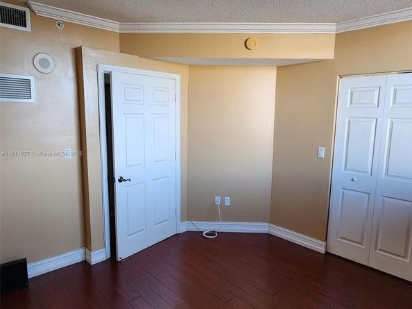 4242 NW 2nd St 1202, Miami FL 33126