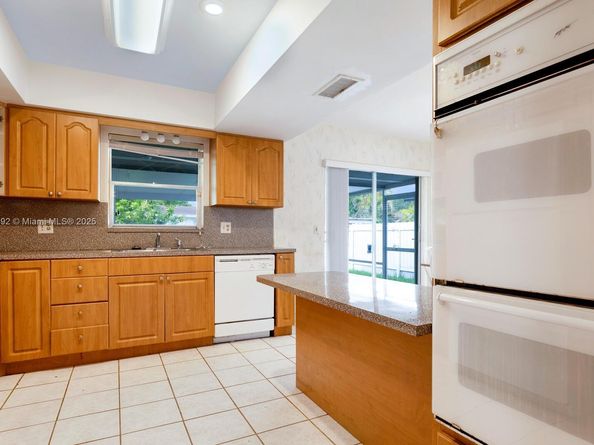 8980 SW 59th St, Miami FL 33173
