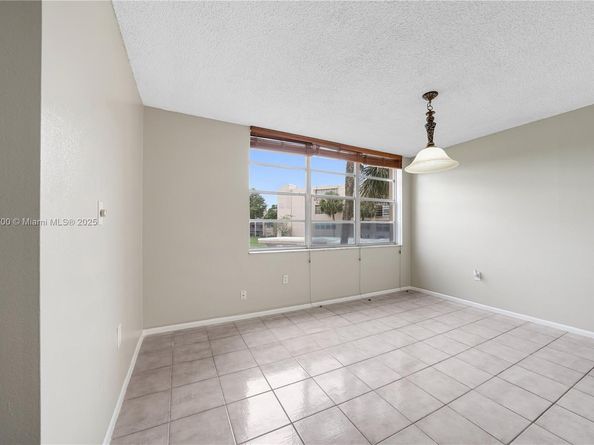 9491 Evergreen Pl 207, Davie FL 33324