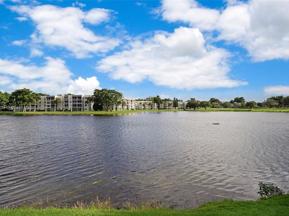 9491 Evergreen Pl 207, Davie FL 33324