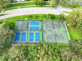 9491 Evergreen Pl 207, Davie FL 33324