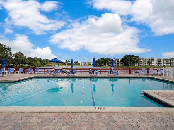 9491 Evergreen Pl 207, Davie FL 33324