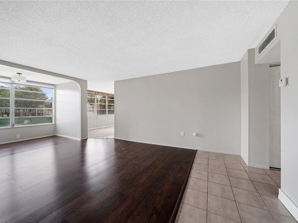 9491 Evergreen Pl 207, Davie FL 33324