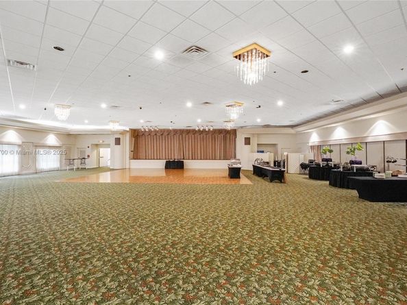 9491 Evergreen Pl 207, Davie FL 33324