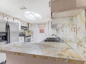 531 NE 58th St, Oakland Park FL 33334