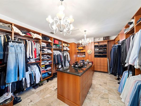 8800 SW 57 Ave, Pinecrest FL 33156