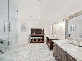 8800 SW 57 Ave, Pinecrest FL 33156