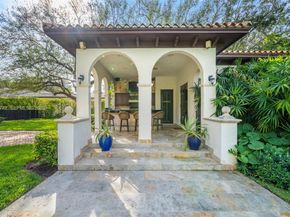 8800 SW 57 Ave, Pinecrest FL 33156