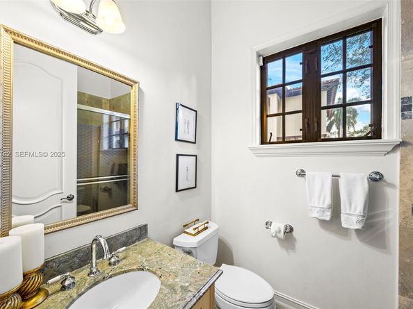 8800 SW 57 Ave, Pinecrest FL 33156