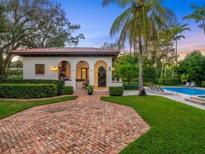 8800 SW 57 Ave, Pinecrest FL 33156