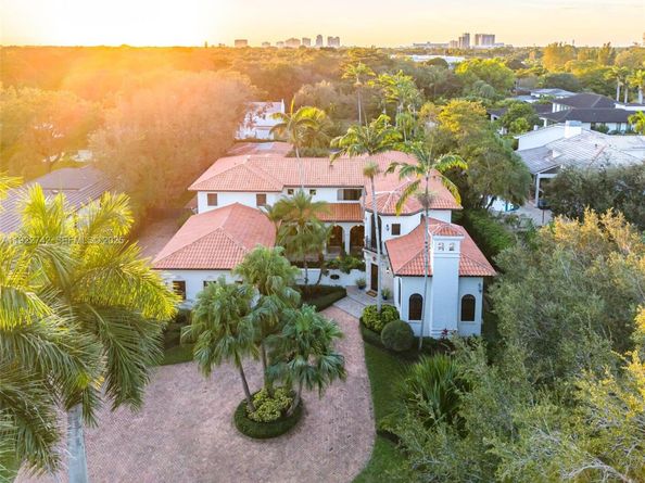 8800 SW 57 Ave, Pinecrest FL 33156