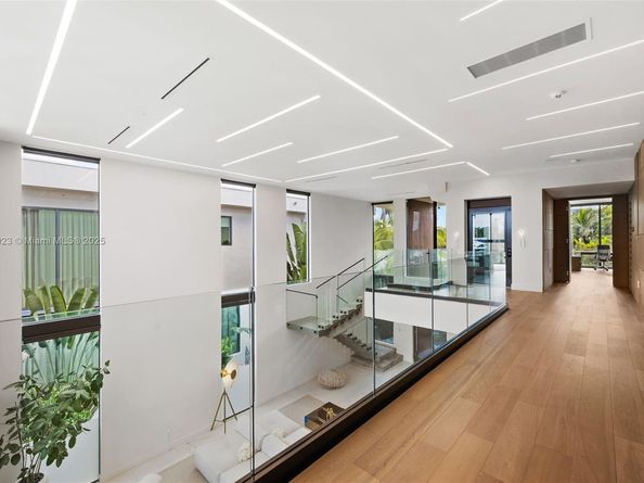 769 NE 77th Ter, Miami FL 33138