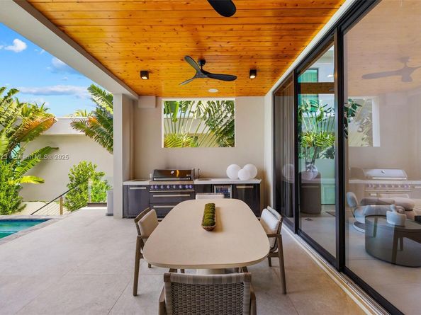 769 NE 77th Ter, Miami FL 33138