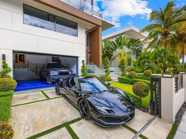 769 NE 77th Ter, Miami FL 33138