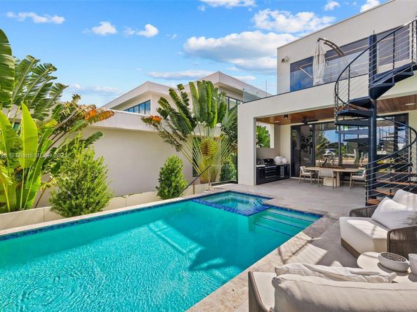 769 NE 77th Ter, Miami FL 33138