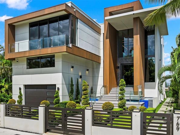 769 NE 77th Ter, Miami FL 33138